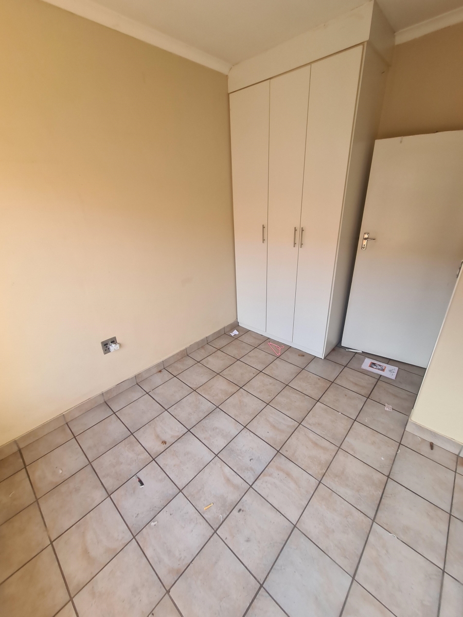 2 Bedroom Property for Sale in Vaalpark Free State